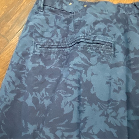 American Eagle Prep shorts floral Pattern 31 - Picture 9 of 9